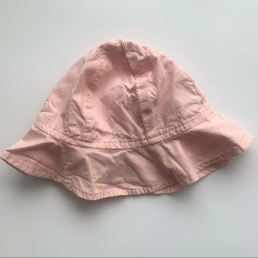 Carter’s Sun Hat and Bloomers Bundle